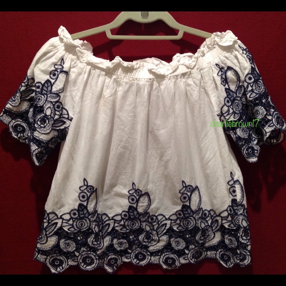 Off the shoulder peasant blouse with lace trim